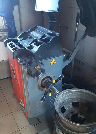 Станок балансировочний