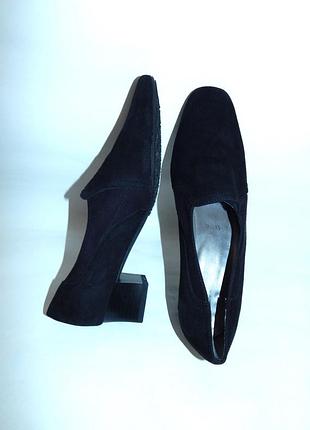 Замшеві туфлі