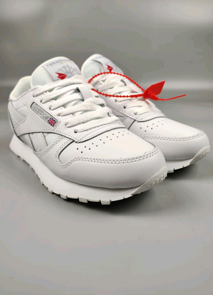 Reebok classic all white7 фото