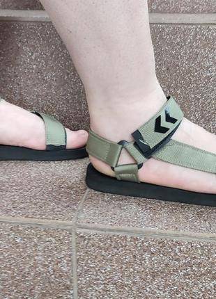 Сандалі 3