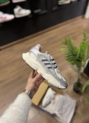 Кроссовки adidas ozmillen