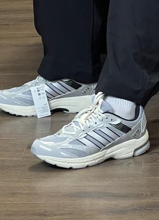 Кроссовки adidas spiritain 2000