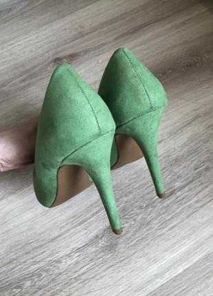 Туфли, зеленые замшевые туфельки лодочки5 фото