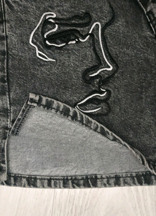 Жіночі джинсові шорти з принтом обличчя — чудова якість туреччина7 фото