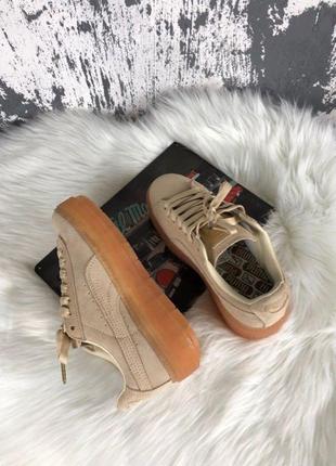 Кроссовки puma rihanna suede platform beige.1 фото