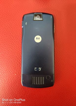 Мобільний телефон motorola l713 фото