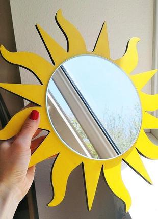 Дерев'яне дзеркало сонце колір махагон, декоративне дзеркало у формі сонця, стильне дзеркало сонечко6 фото