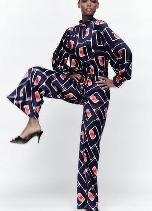 Брюки с геометрическим принтом zara размер l