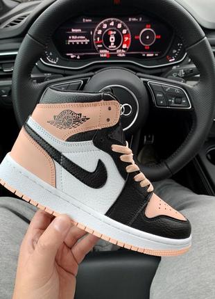 Nike кросівки жіночі найк