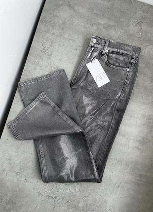 Стильные металлизированные джинсы zara straight прямые8 фото