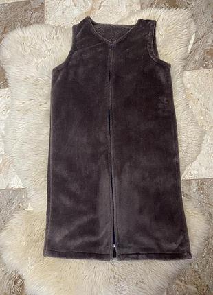 Жилетка,безрукавка длинная на молнии, махровая