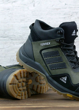 Зимові шкіряні кросівки adidas terrex1 фото