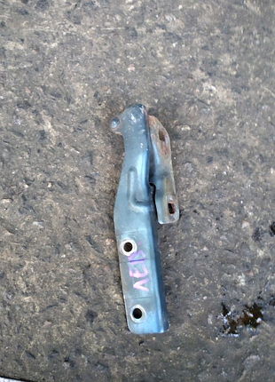 Петля капота левая  фиат добло 00-03