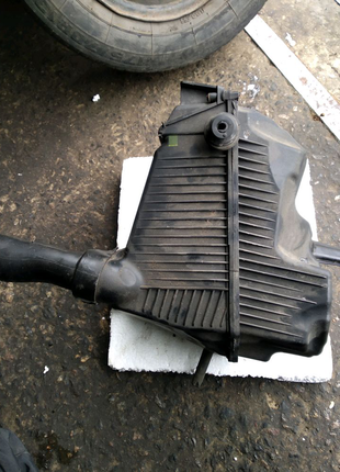 Корпус повітряного фільтра renault kangoo рено кенго 2