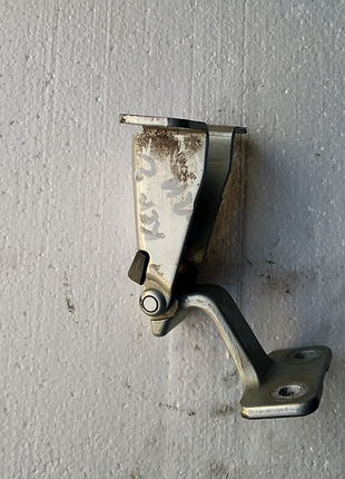 Петля задніх дверей ліва нижня renault kangoo рено кенго 2