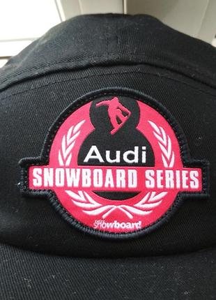 Кепка сніпбек п'ятипанелька audi snowboard series snapback hat cap (one size) оригінал7 фото