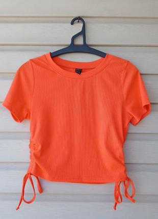 Женская футболка с сборками