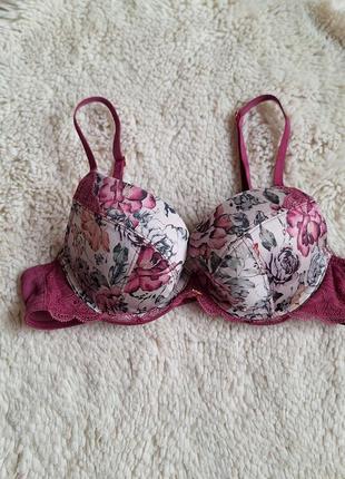 Бюстгальтер