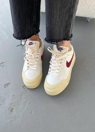 Розкішні жіночі кросівки nike court legacy lift whitе beige red бежеві з червоним3 фото