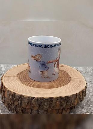 Печать на чашках: peter rabbit