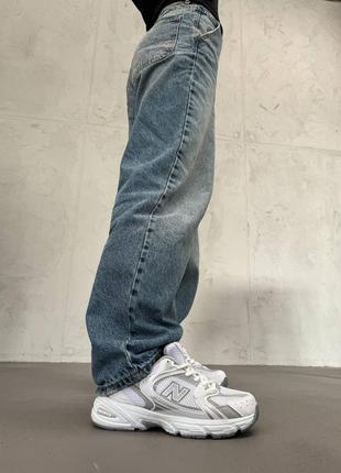 Белые серые трендовые кроссовки на утолщенной подошве4 фото