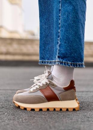 Кроссовки brown grey