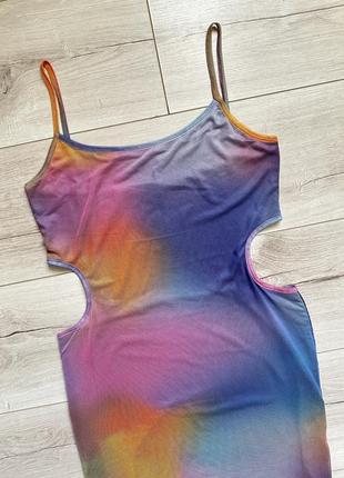 Сітчасте різнобарвне плаття міді з вирізами tally weijl5 фото