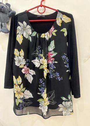 Черная женская шифоновая трикотажная блуза цветы. плечи 41 рукав 49ног 56 длина 61. стан совершенно новой вещи