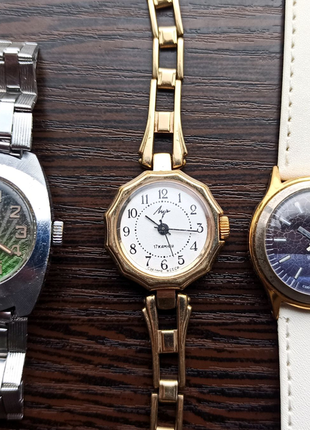 Женские часы луч