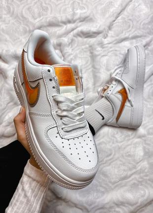 Женские кроссовки nike air force 1 white &  orange