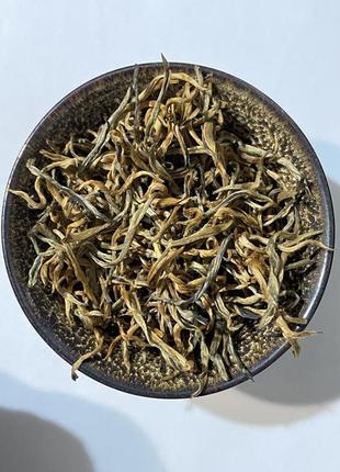 Китайський чай. червоний, золотий шовк (тільки нирка)
