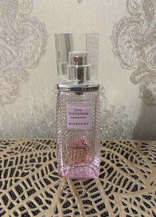 Остаток givenchy live irresistible blossom crush1 фото