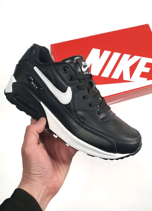 Nike air max 90
•black white•1 фото