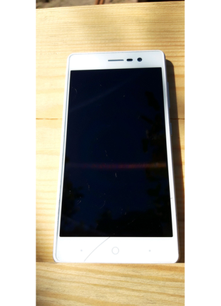 Телефон zte blade a5212 фото