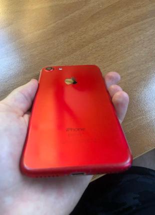 Iphone 7 red