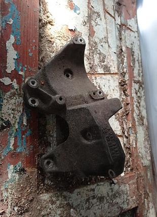 Кронштейн кондиціонера opel vectra b 1.8i