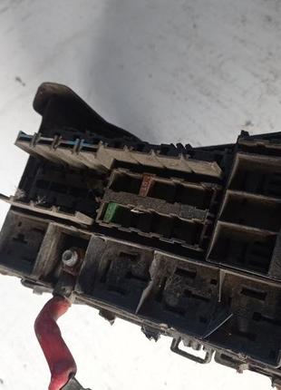 Блок запобіжників renault laguna 2