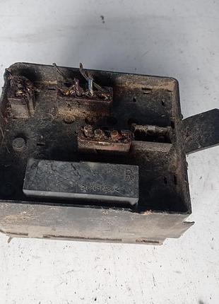 Блок запобіжників  rover 200 400