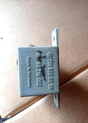 Реле поворотів mercedes 124 201