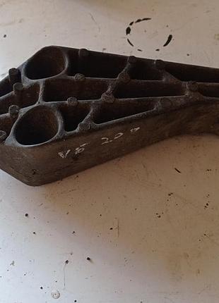 Кронштейн двигуна opel vectra b