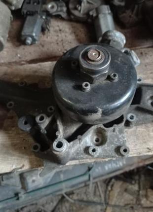 Водяна помпа насос mercedes
