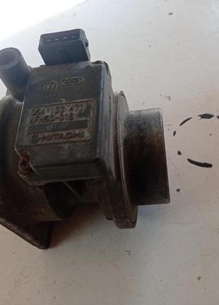 Датчик витрати повітря витратомір audi a6 c4