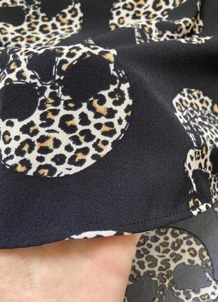 Черная миди юбка shein с леопардовыми черепами7 фото
