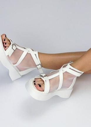 Белые женские летние ботинки закрытые босоножки с сеткой10 фото
