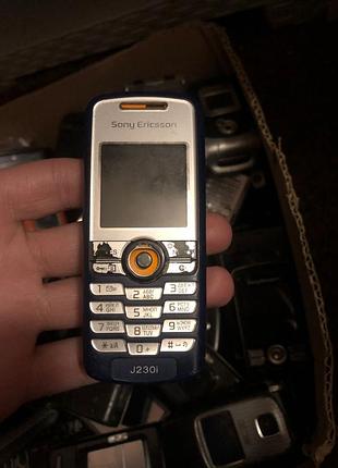 Sony ericsson j230