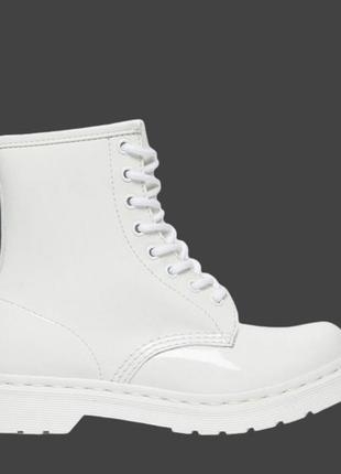 Dr. martens ботинки 26728100 1460 mono white patent lamper3 фото