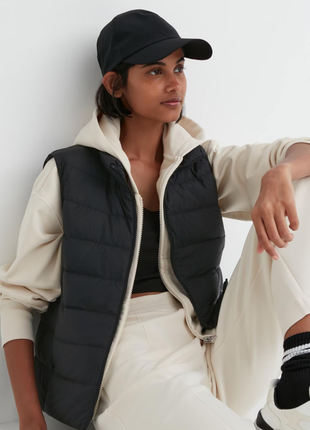 Жилет uniqlo (460916)