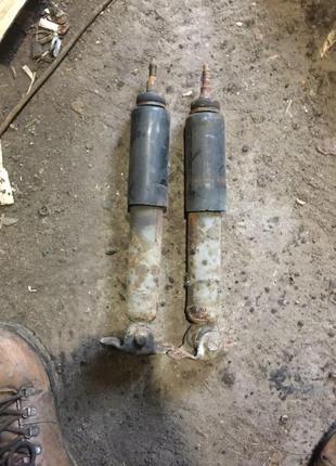 Передні амортизатори ваз москвич