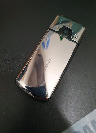 Nokia 6700 classic, silver metallic