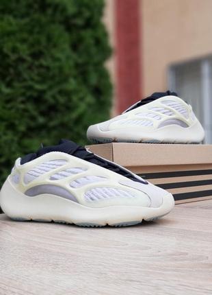 Чоловічі кросівки adidas yeezy boost 700 v3 beige адідас ізі буст бежевого кольору1 фото